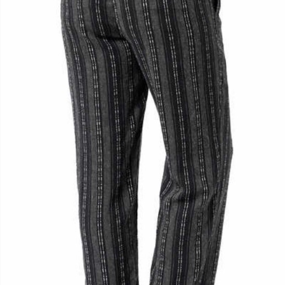 Briggs New York Black and White Striped Pants